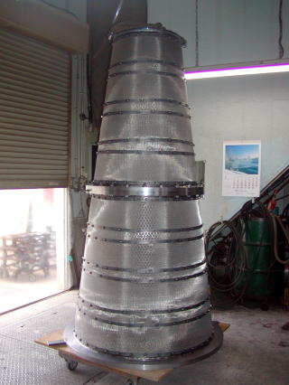 大型ストレーナー