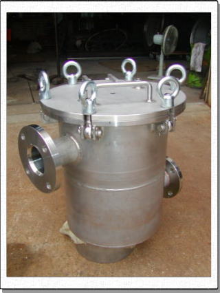 φ300ストレーナー