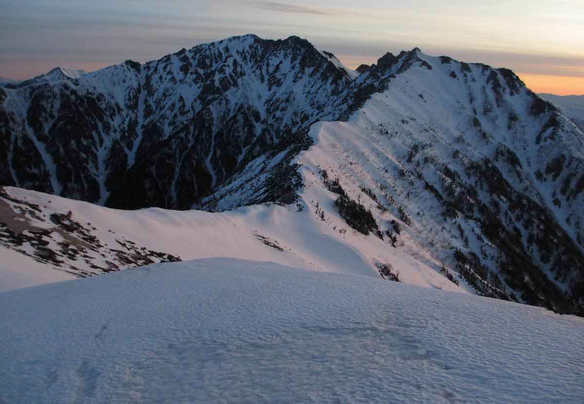 �N���b�N����ƁA���ɖ߂�܂��B